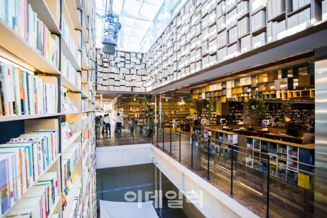 스퀘어갤러리 이미지